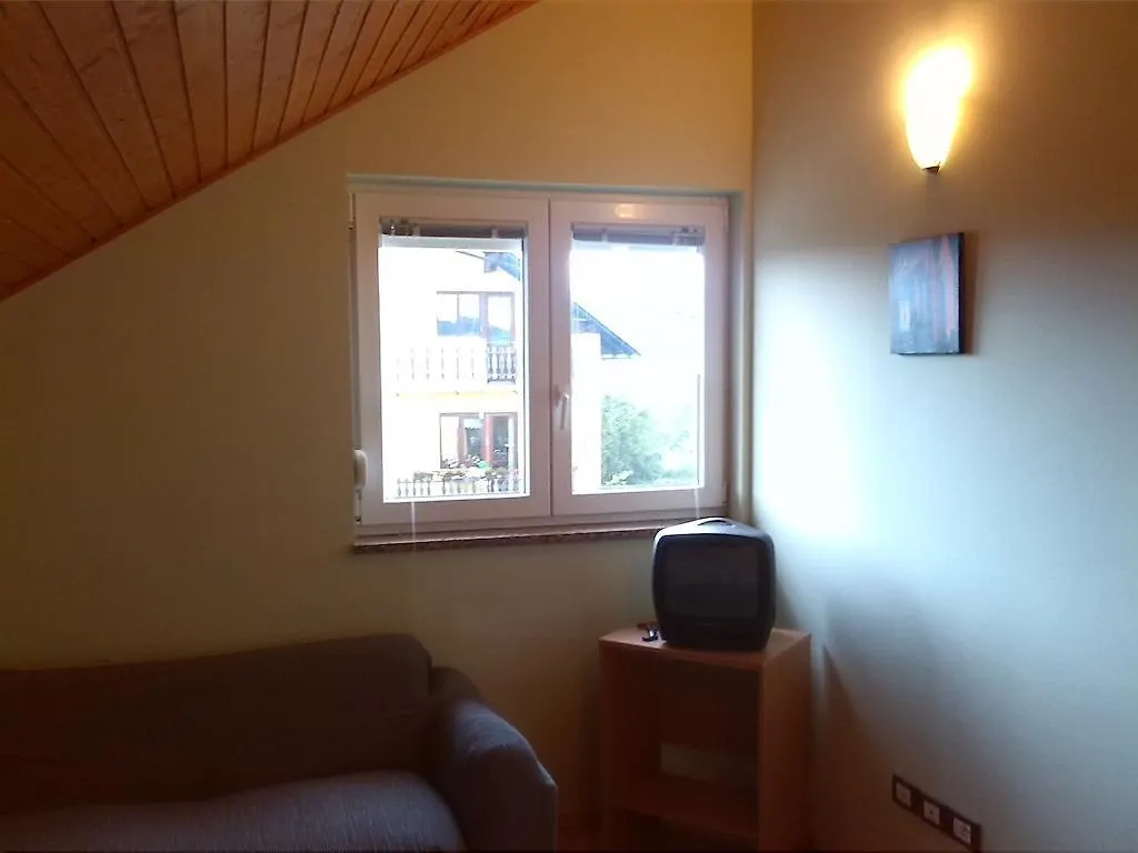 Julija 2 Apartment Fuzine Croatia